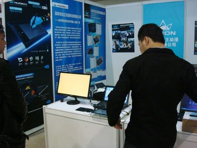 繪王（Huion）數(shù)位屏 動(dòng)漫開(kāi)發(fā)與文化創(chuàng)作的專業(yè)利器